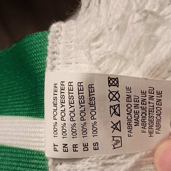 Heineken Beer Scarf Green/red/white Approx. 60 by 7 inches. Memorabilia Unisex - Picture 6 of 6